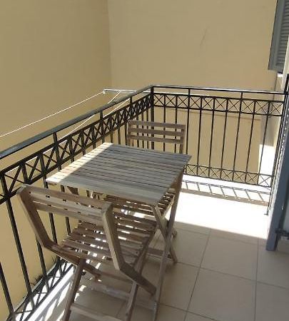 Nicol'S Apartment Ermoupoli Luaran gambar
